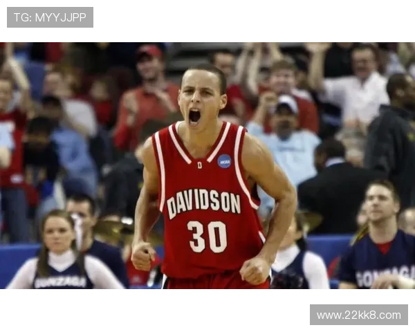 NCAA库里比赛：回顾他在大学篮球赛场上的辉煌时刻