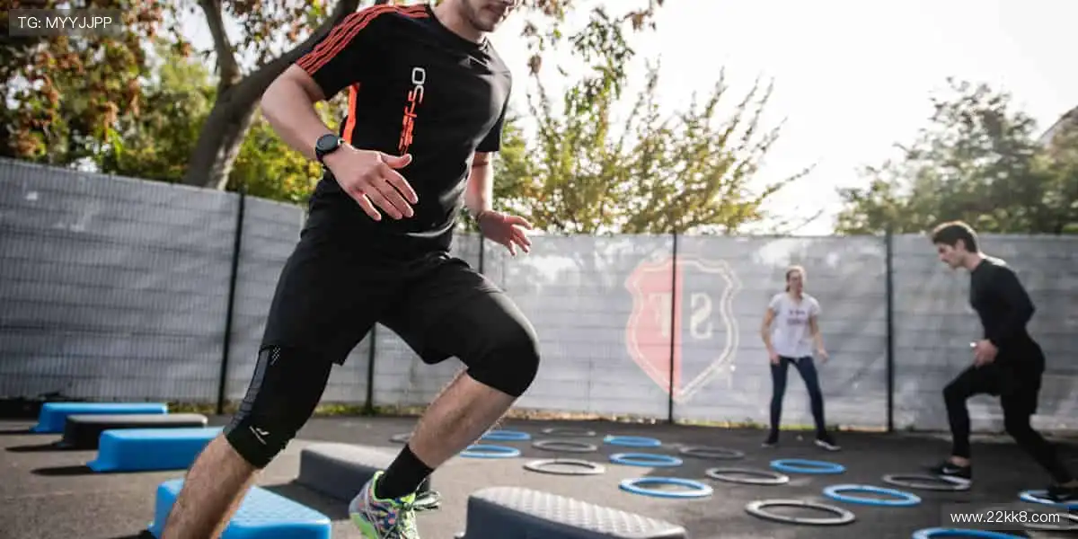 🎧官方正品周边直供，把赛场荣耀穿在身上！🏅